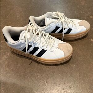 Adidas Women’s  White & Black Court-Style Sneakers with Gum Sole size 7